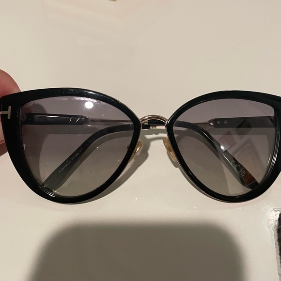 Tom Ford Angelica Sunglasses - Picture 4 of 8